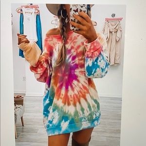 Off shoulder tie dye sweatshirt